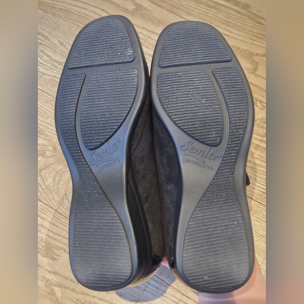 Semler | Black Suede Women's Shoes w/ Patent Leather Toe Caps, Size 4 - Picture 10 of 11